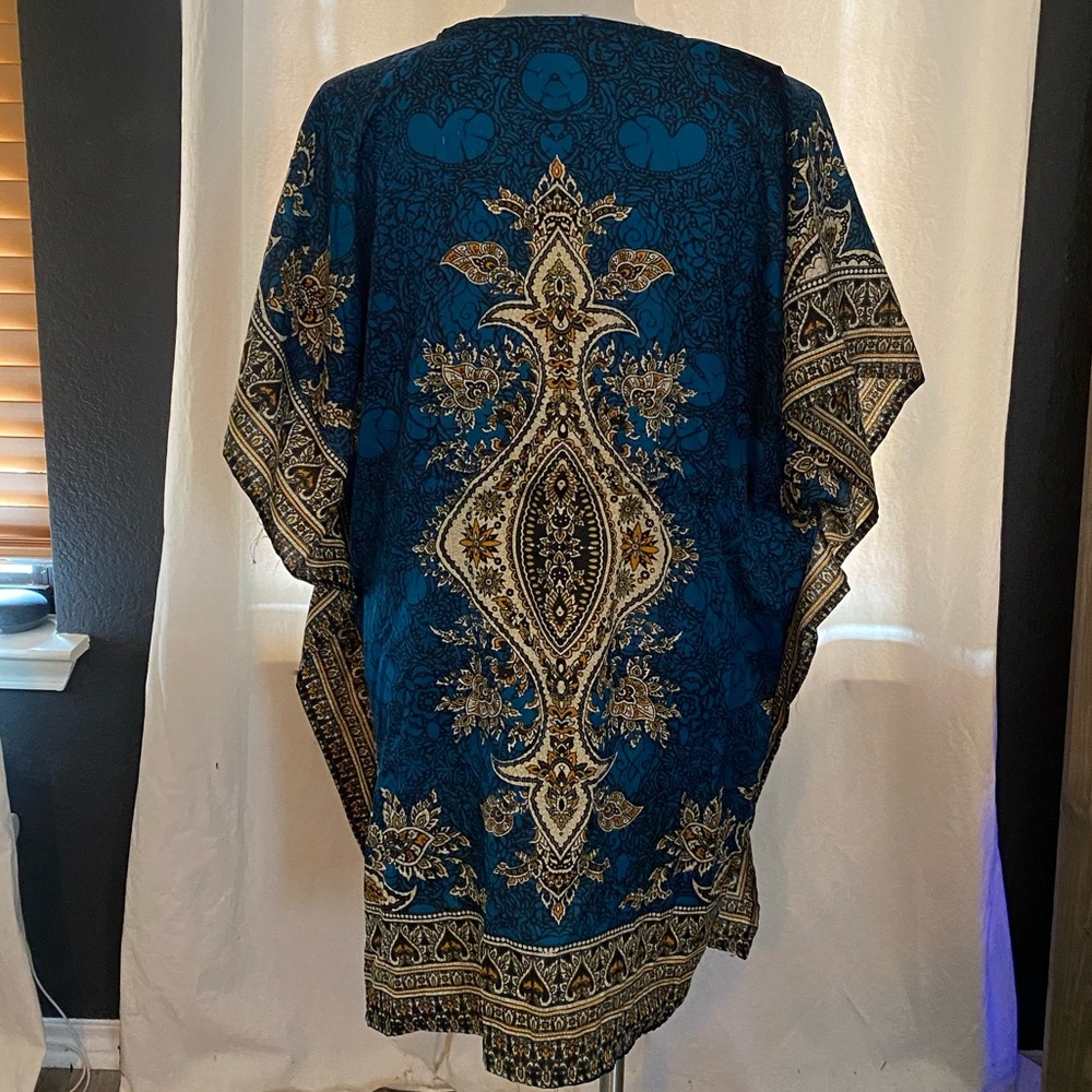 V-Neck Tunic - Picture 2 of 6